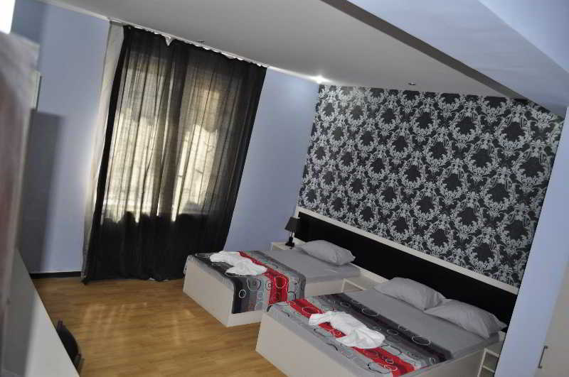 טביליסי Hotel Cristal Palace מראה חיצוני תמונה