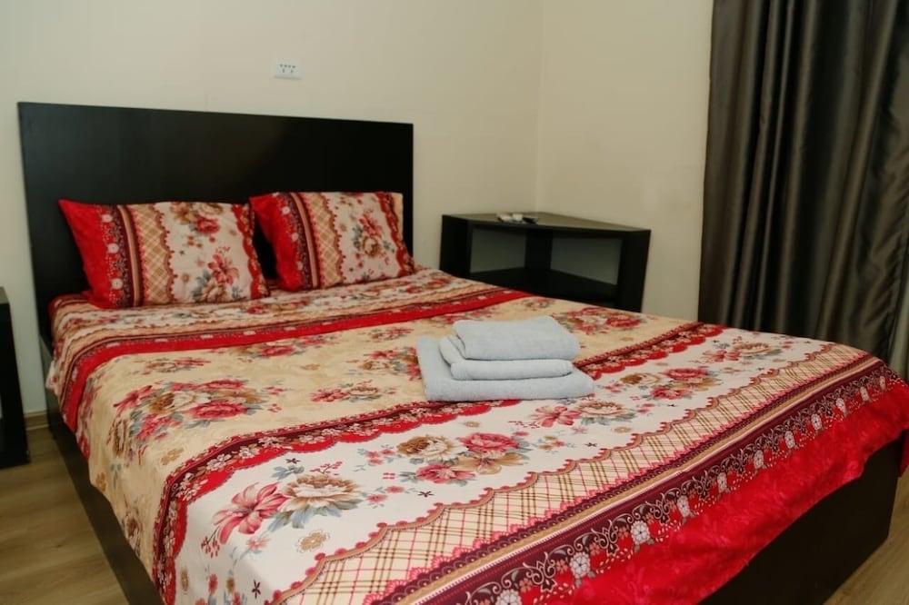 טביליסי Hotel Cristal Palace מראה חיצוני תמונה