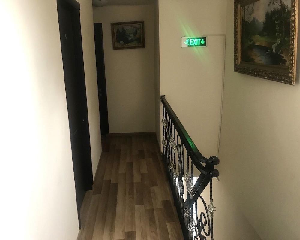 טביליסי Hotel Cristal Palace מראה חיצוני תמונה